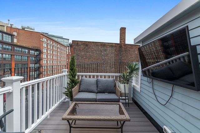 129 North Washington St 3, Boston, MA 02113