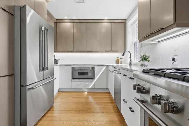 129 North Washington St 3, Boston, MA 02113