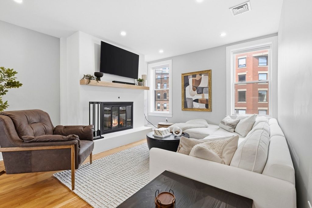 129 North Washington St 3, Boston, MA 02113