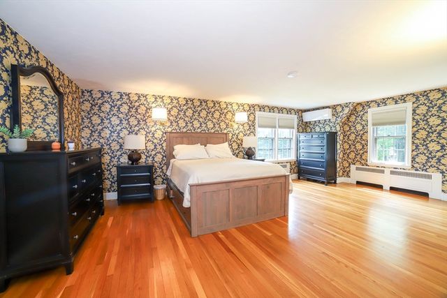 493 Salisbury Street, Worcester, MA 01609