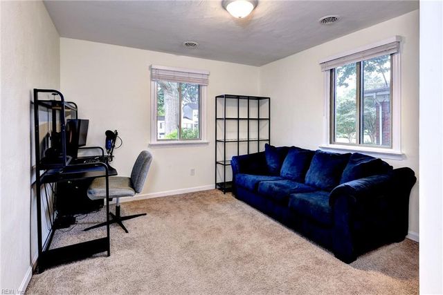 107 Ward DR, Hampton, VA 23669