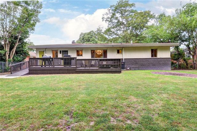 107 Ward DR, Hampton, VA 23669