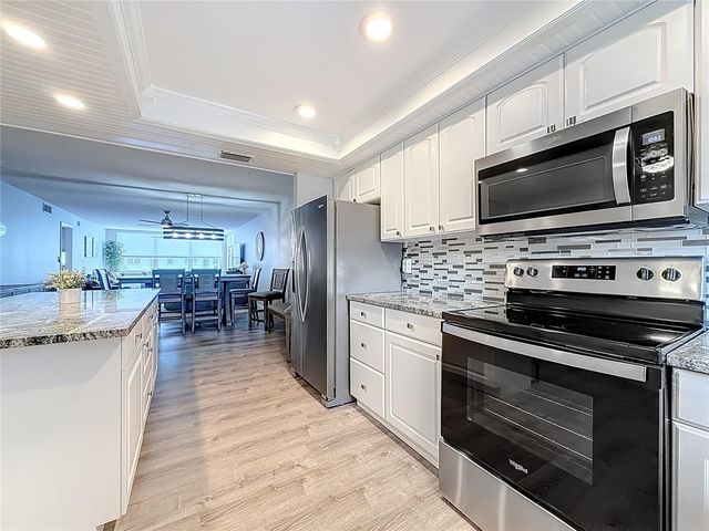 5575 GULF BOULEVARD 225, St Pete Beach, FL 33706