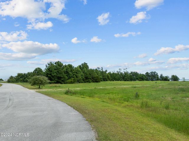363 Wind Lake Road S, Oriental, NC 28571