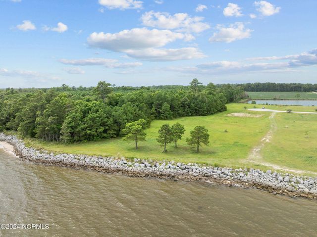 363 Wind Lake Road S, Oriental, NC 28571