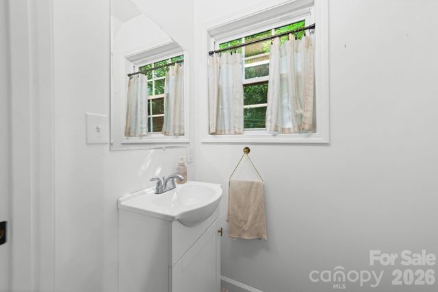308 E 10th Street, Oakboro, NC 28129