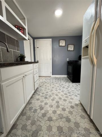 395 Woods Avenue N, Kansas, OK 74347