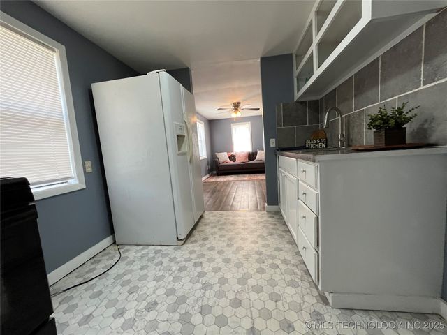 395 Woods Avenue N, Kansas, OK 74347