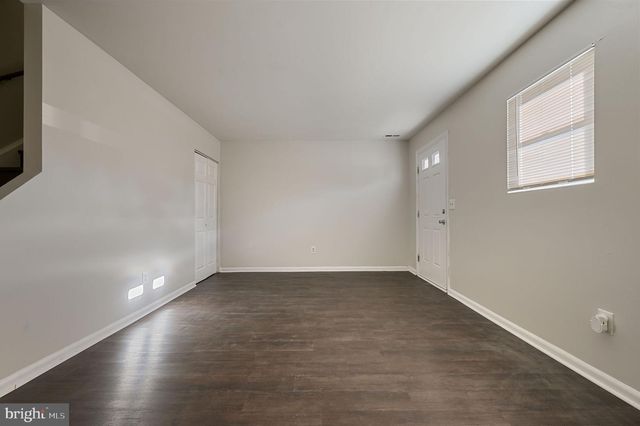 33 SPRUANCE RD, Dover, DE 19901