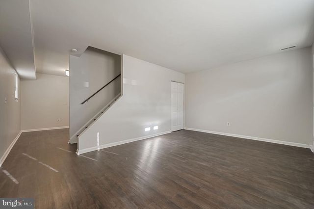 33 SPRUANCE RD, Dover, DE 19901