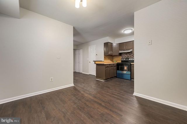 33 SPRUANCE RD, Dover, DE 19901