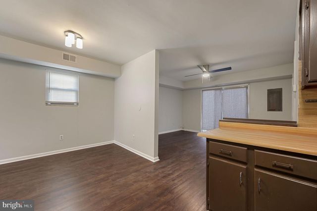 33 SPRUANCE RD, Dover, DE 19901