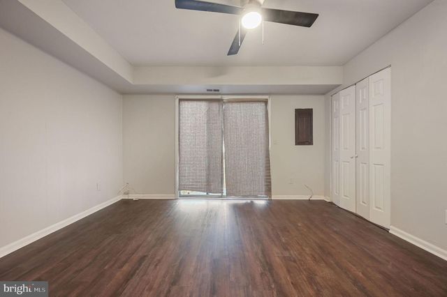 33 SPRUANCE RD, Dover, DE 19901