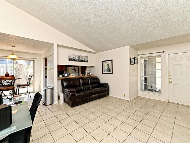 12002 Arrowwood DR B, Austin, TX 78727