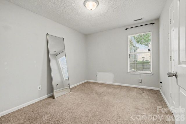 5513 Southminster Lane, Charlotte, NC 28216