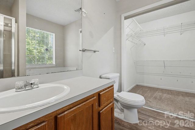 5513 Southminster Lane, Charlotte, NC 28216