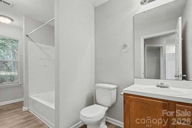 5513 Southminster Lane, Charlotte, NC 28216