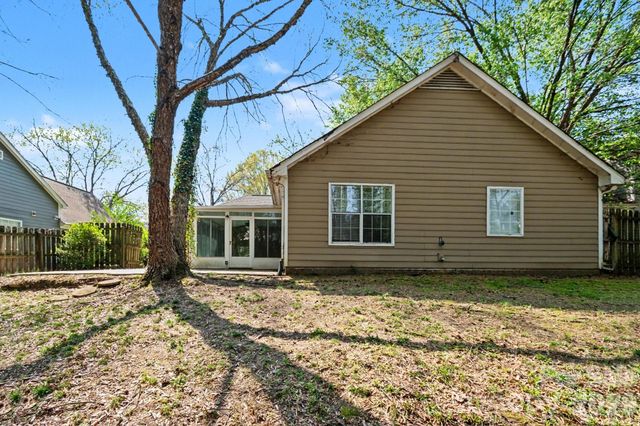 5513 Southminster Lane, Charlotte, NC 28216