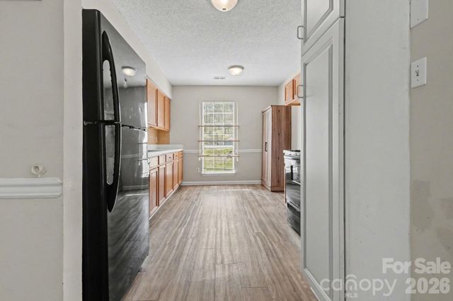 5513 Southminster Lane, Charlotte, NC 28216