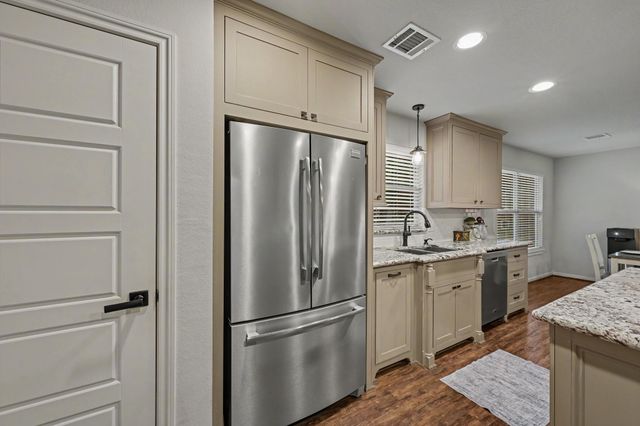 15022 Constellation Circle W, Willis, TX 77318