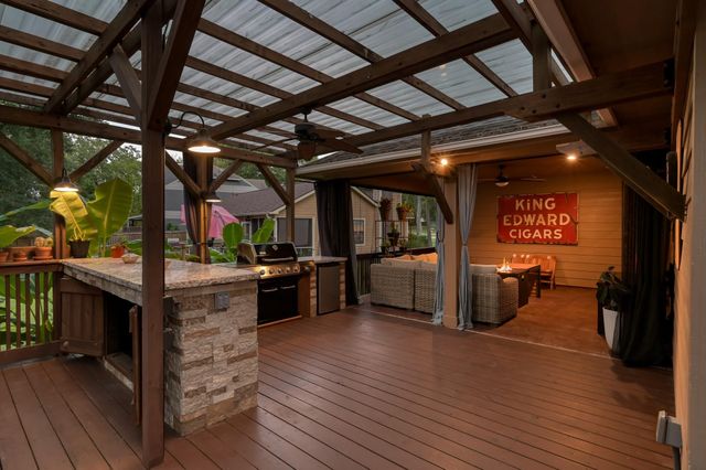 15022 Constellation Circle W, Willis, TX 77318