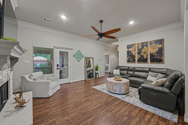 15022 Constellation Circle W, Willis, TX 77318