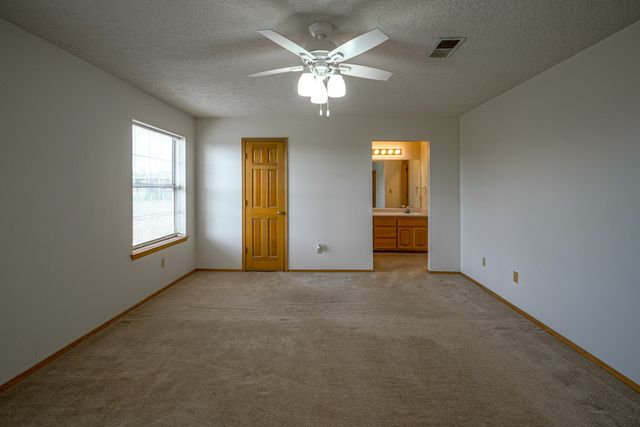 244 DINKLE Road, Edgewood, NM 87015