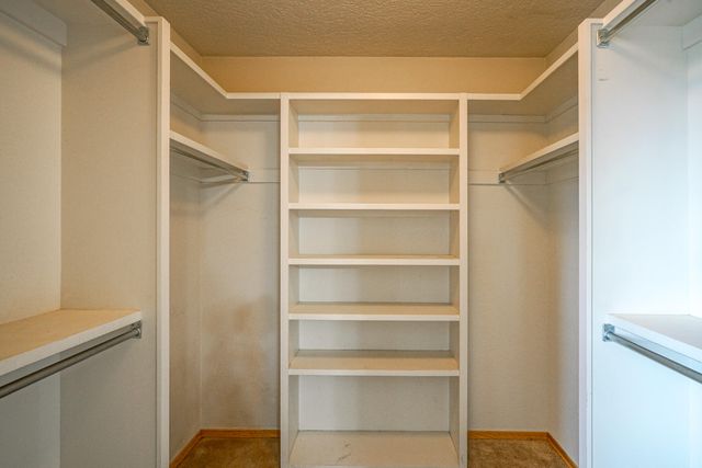 244 DINKLE Road, Edgewood, NM 87015