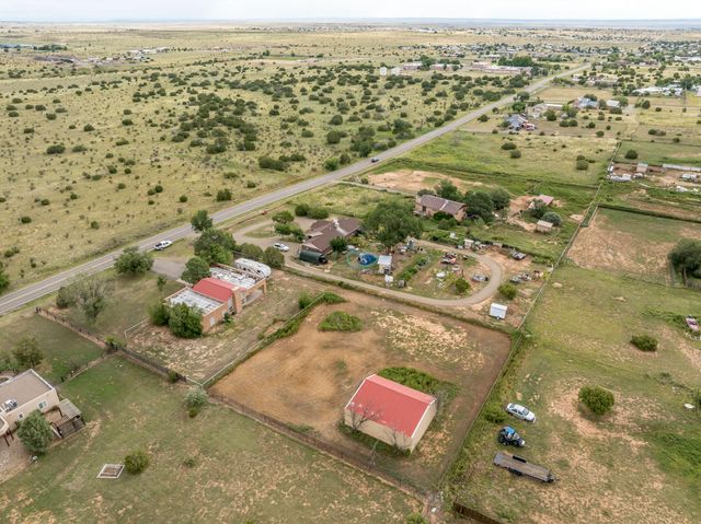 244 DINKLE Road, Edgewood, NM 87015