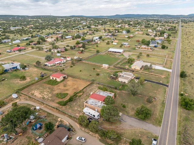244 DINKLE Road, Edgewood, NM 87015