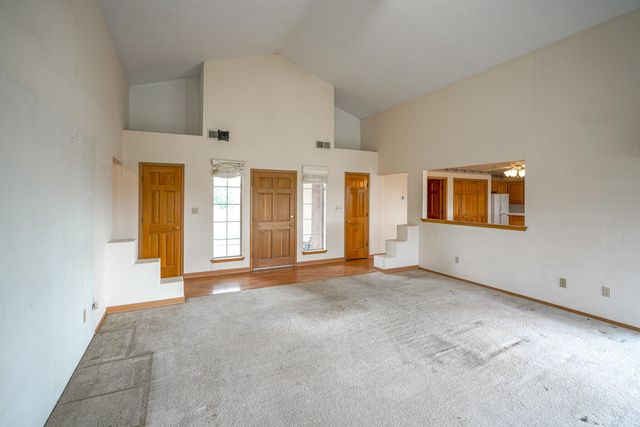 244 DINKLE Road, Edgewood, NM 87015