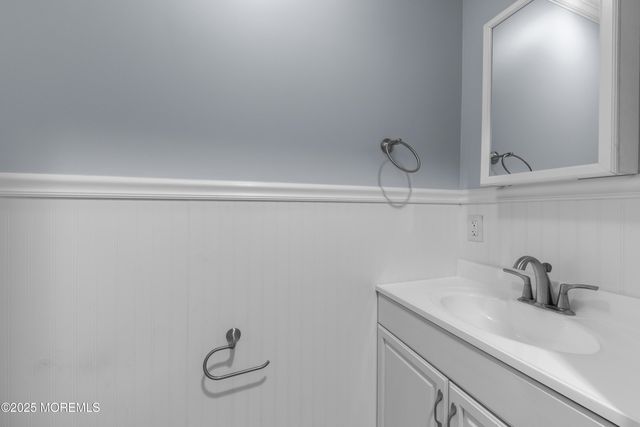 155 Zwolak Court, South Plainfield, NJ 07080