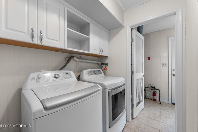 155 Zwolak Court, South Plainfield, NJ 07080