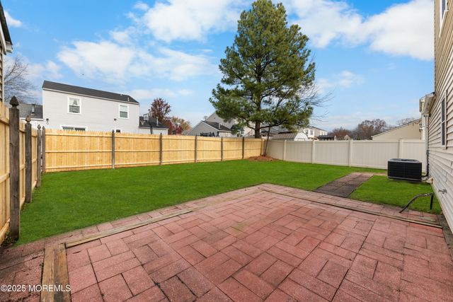 155 Zwolak Court, South Plainfield, NJ 07080