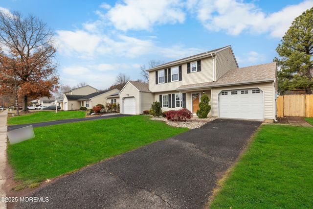 155 Zwolak Court, South Plainfield, NJ 07080