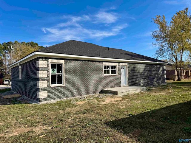 3113 SW Sandlin Road, Decatur, AL 35603