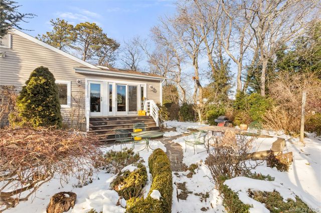 50 Atlantic Avenue, East Islip, NY 11730