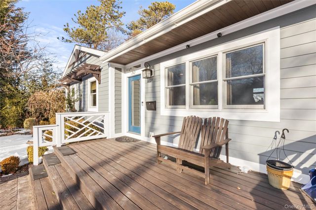 50 Atlantic Avenue, East Islip, NY 11730