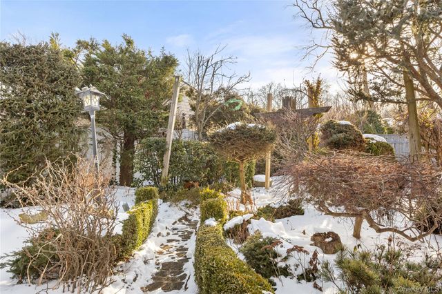50 Atlantic Avenue, East Islip, NY 11730
