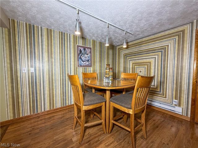 724 Indiana Avenue, Mcdonald, OH 44437