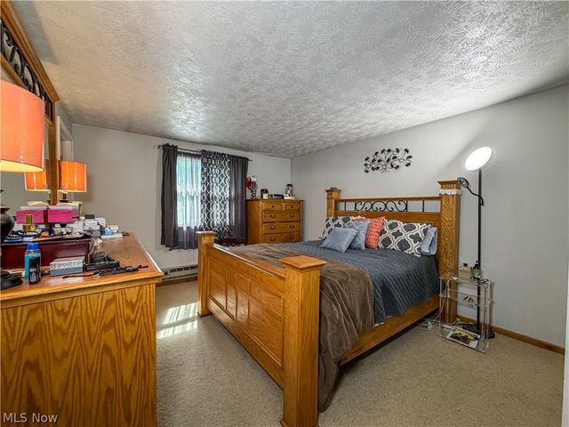 724 Indiana Avenue, Mcdonald, OH 44437