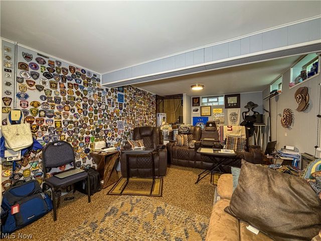 724 Indiana Avenue, Mcdonald, OH 44437