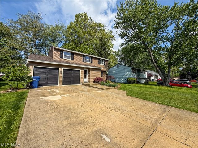 724 Indiana Avenue, Mcdonald, OH 44437