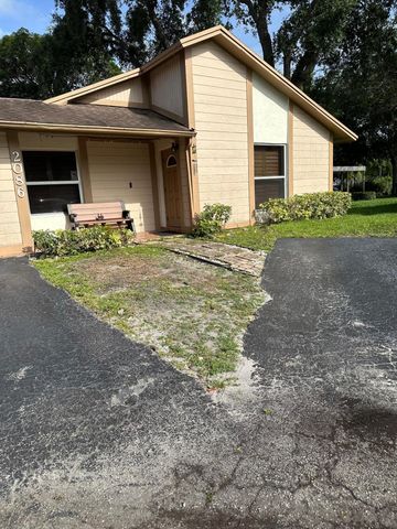 2086 SW 71st Way, Davie, FL 33317