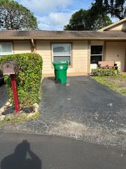 2086 SW 71st Way, Davie, FL 33317