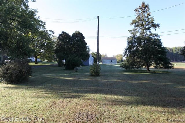 1969 Lasalle Road, Carleton, MI 48162