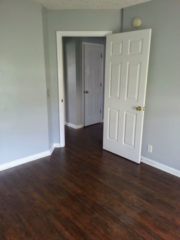 1811 Rory Cv, La Vergne, TN 37086
