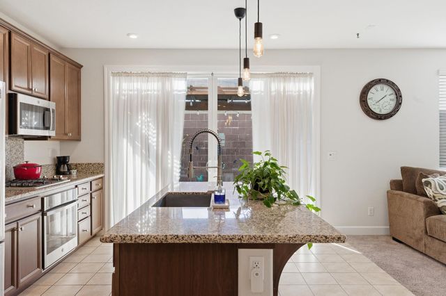 4351 White Fir Loop, Rocklin, CA 95677