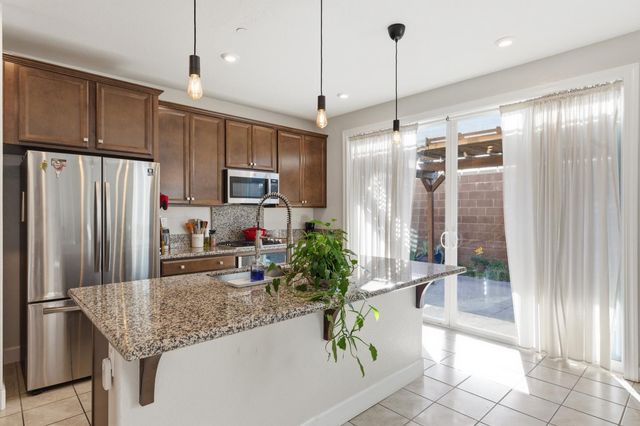 4351 White Fir Loop, Rocklin, CA 95677