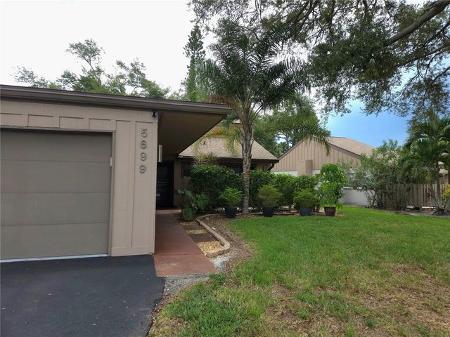 5699 WESTWIND LN, Sarasota, FL 34231